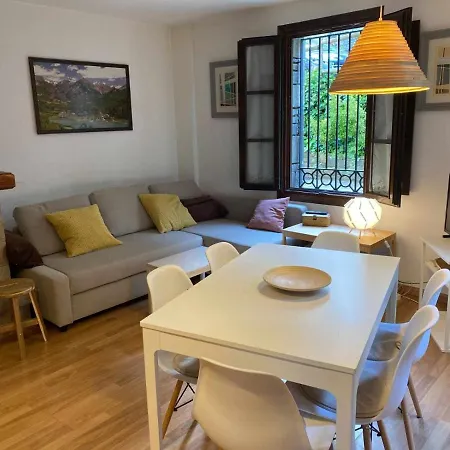 Apartamento *